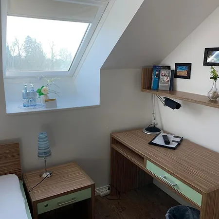 Hostel Monteur- & Geschaeftskunden Pension Am Circus Putbus